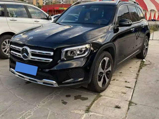 Фотография автомобиля — Mercedes-Benz GLB-Class