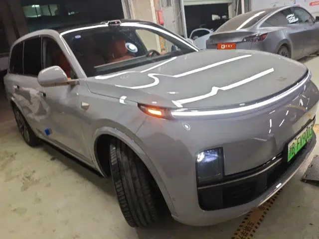 Li Auto L9 — Фото автомобиля 2