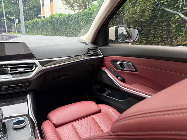 BMW 3 Series — Фото автомобиля 17