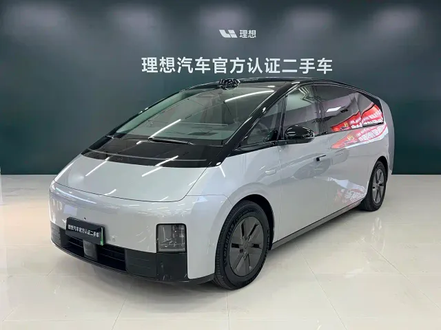 Фотография автомобиля — Li Auto MEGA