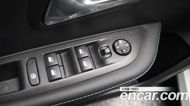 Peugeot 208 e-208 2nd Gen — Фото автомобиля 30
