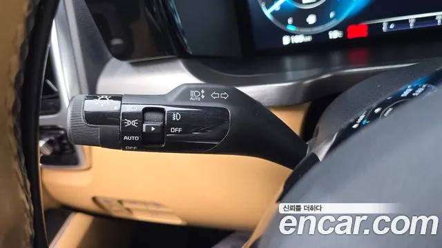 Kia Sorento Sorento 4-е поколение Бензин 2.5T 2WD — Фото автомобиля 16
