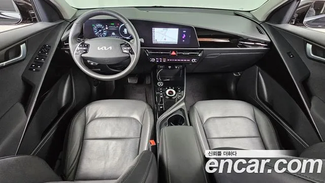 Kia Niro — Фото автомобиля 7