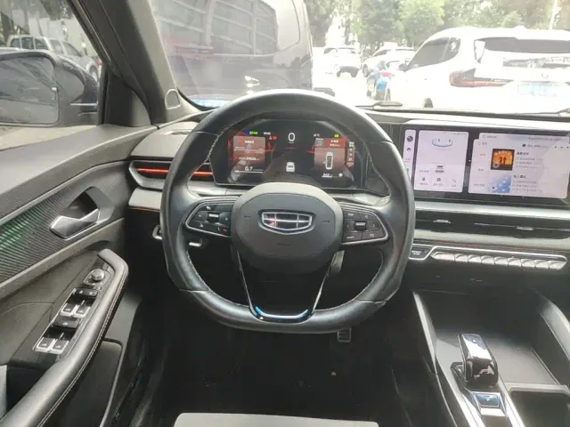 Geely Binrui — Фото автомобиля 10
