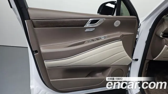 Genesis GV80 2.5T Бензин AWD — Фото автомобиля 24