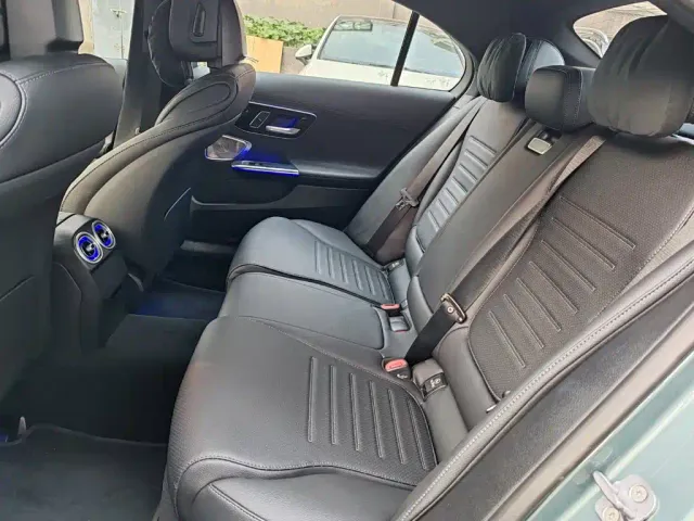 Mercedes-Benz C-Class — Фото автомобиля 15