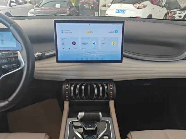 BYD Yuan PLUS — Фото автомобиля 12