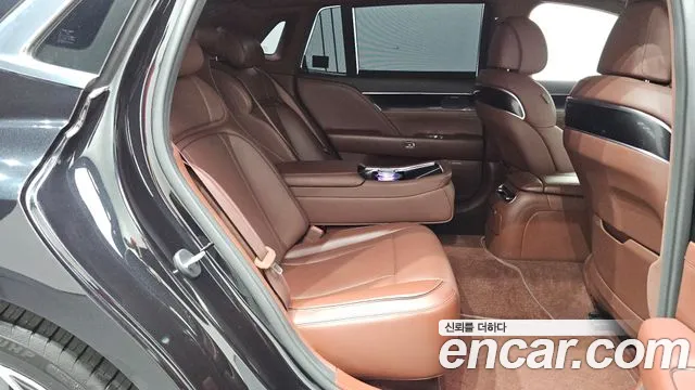 Genesis G90 Бензин 3.5 турбо AWD — Фото автомобиля 11