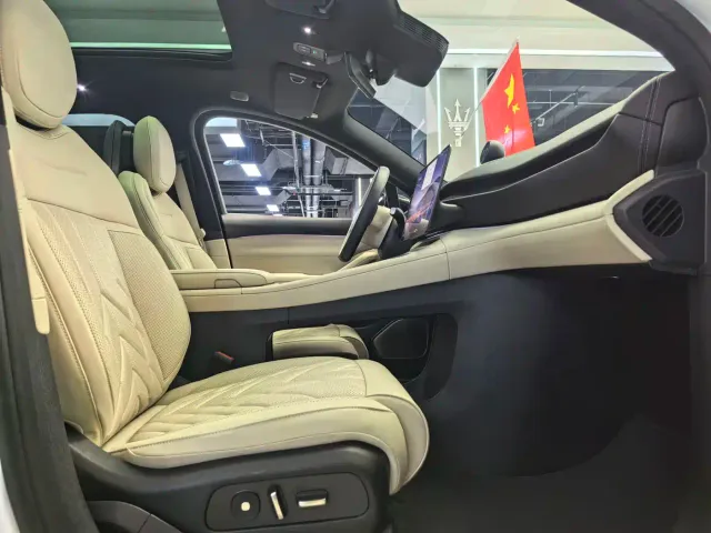 Nio ES6 — Фото автомобиля 11
