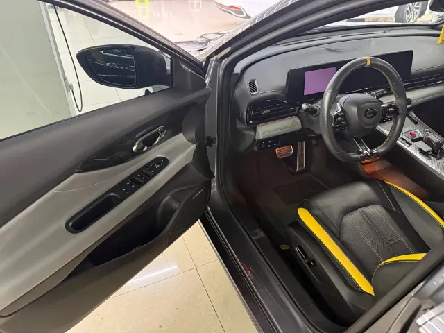 GAC Trumpchi Trumpchi Emkoo 2021 270T DCT J10 Sprinter Edition — Фото автомобиля 6