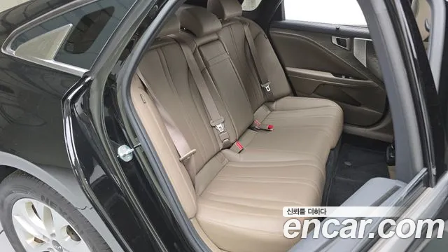 Kia K8 — Фото автомобиля 12