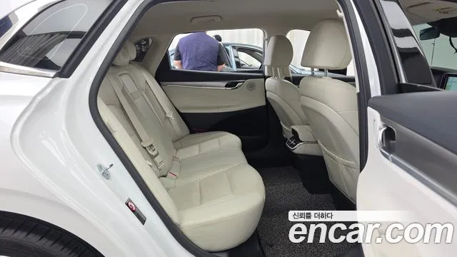 Hyundai Grandeur Новый Grandeur IG — Фото автомобиля 26
