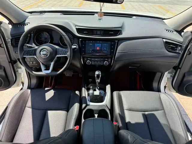 Nissan X-Trail — Фото автомобиля 25