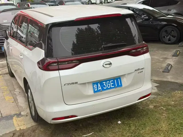 GAC Trumpchi M6 — Фото автомобиля 9