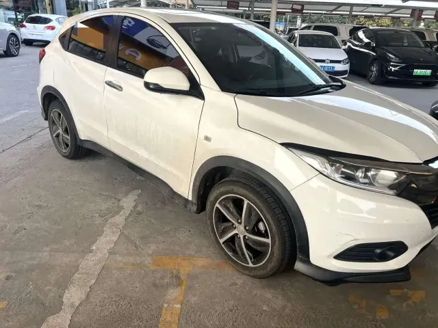 Honda Vezel — Фото автомобиля 2