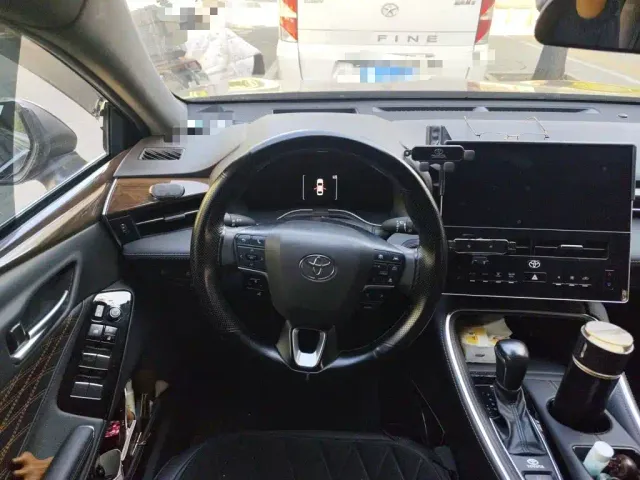 Toyota Avalon — Фото автомобиля 6