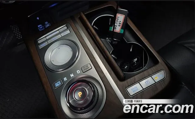 Genesis G80 Бензин 2.5 турбо AWD — Фото автомобиля 9