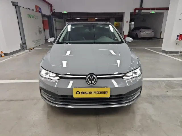 Volkswagen Golf — Фото автомобиля 7