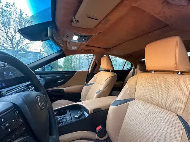Lexus ES — Фото автомобиля 5