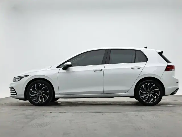 Volkswagen Golf — Фото автомобиля 5