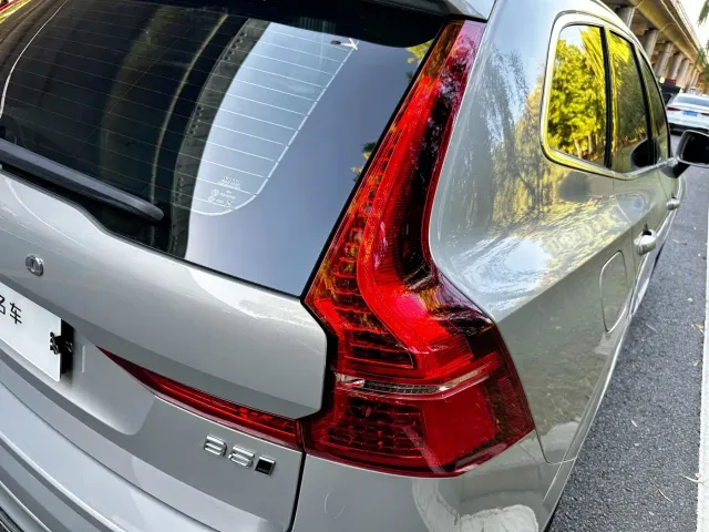 Volvo XC60 — Фото автомобиля 11