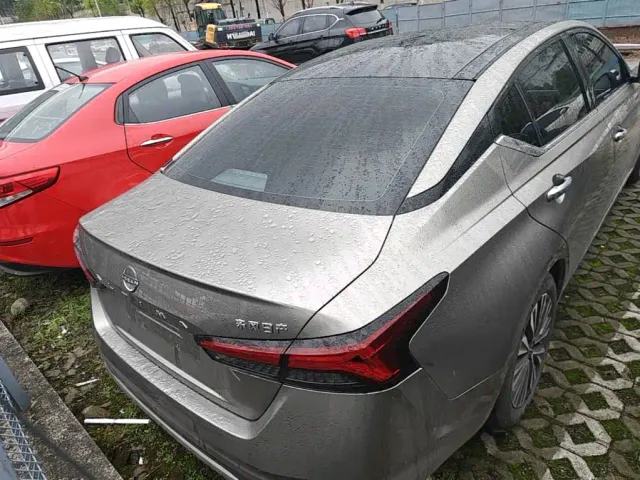 Nissan Teana — Фото автомобиля 5