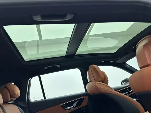 Mercedes-Benz GLC-Class — Фото автомобиля 20
