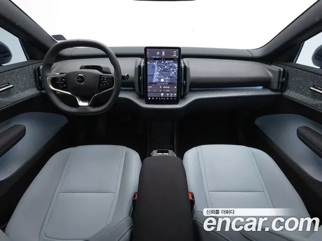 Volvo EX30 — Фото автомобиля 9