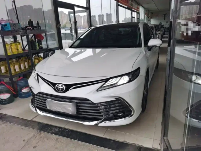 Фотография автомобиля — Toyota Camry