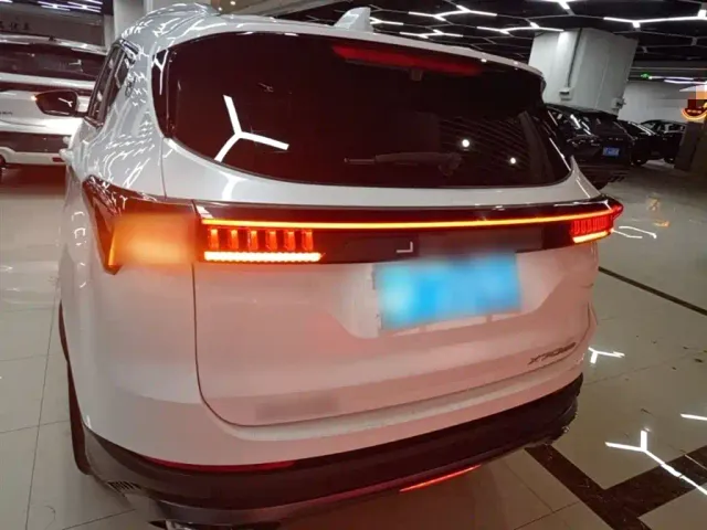 Jetour X70 Plus — Фото автомобиля 5