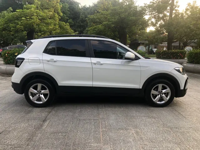 Volkswagen T-Cross — Фото автомобиля 8