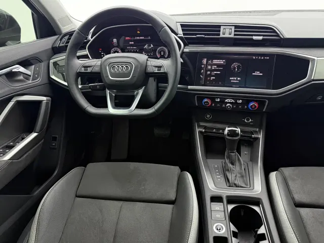 Audi Q3 — Фото автомобиля 13