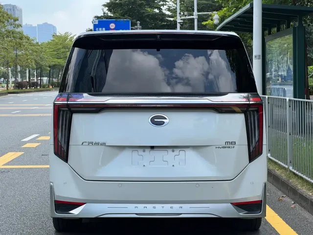 GAC Trumpchi M8 — Фото автомобиля 24