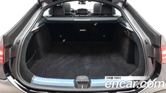 Mercedes-Benz GLE-Class — Фото автомобиля 11