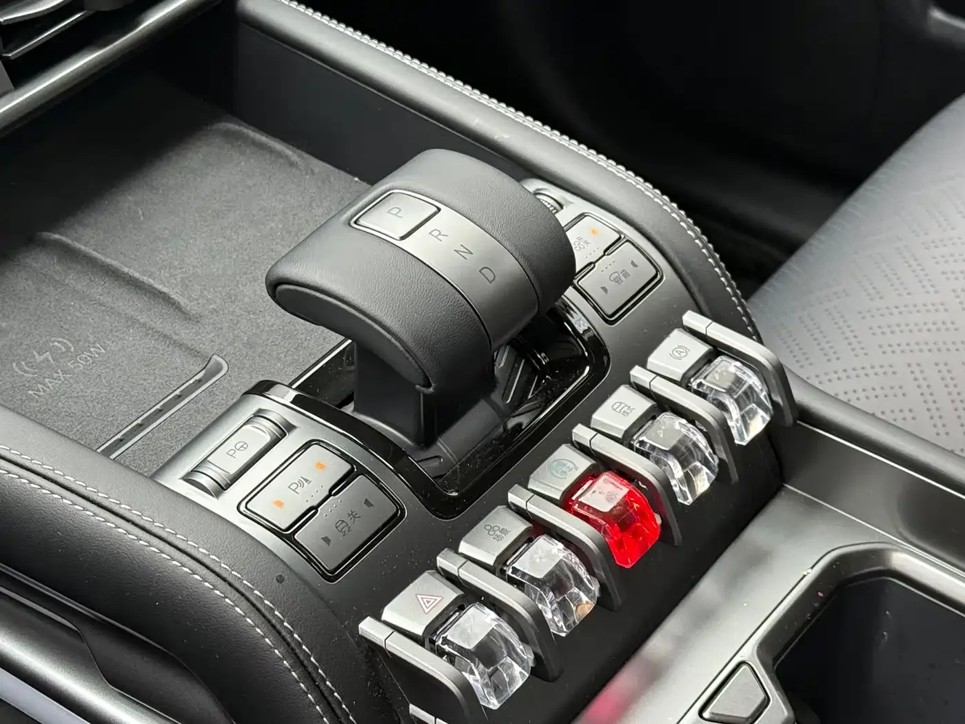 Fang Cheng Bao Titanium 3 — Фото автомобиля 17