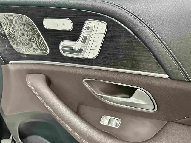 Mercedes-Benz GLS-Class — Фото автомобиля 29