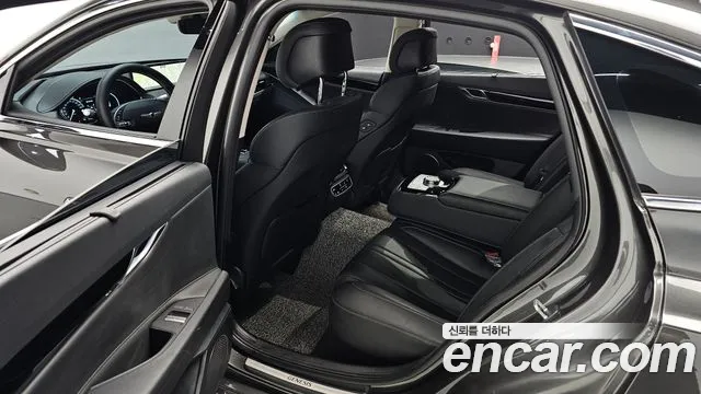 Genesis G80 Бензин 2.5 турбо AWD — Фото автомобиля 10