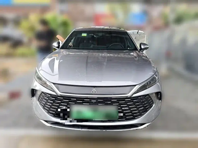 BYD Qin L — Фото автомобиля 23