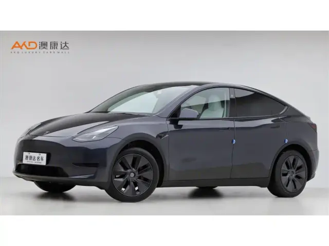 Фотография автомобиля — Tesla Model Y