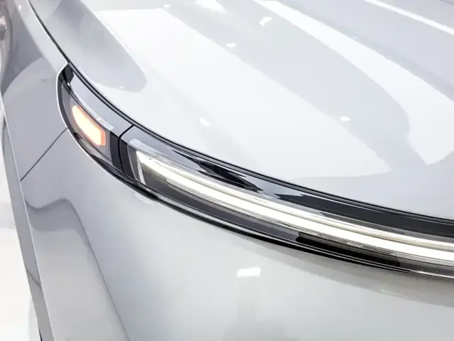 Li Auto L9 — Фото автомобиля 5