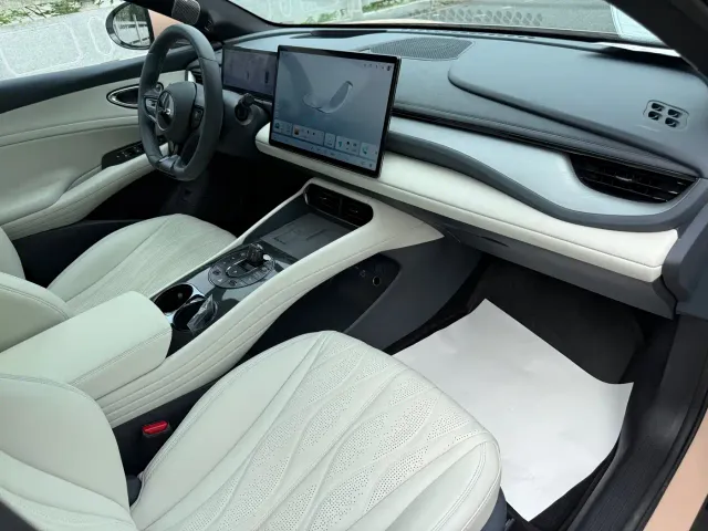 BYD Seal 06 GT — Фото автомобиля 8