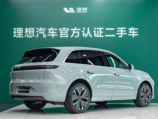 Li Auto L6 — Фото автомобиля 4