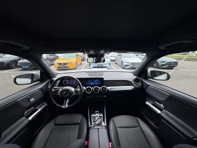 Mercedes-Benz GLB-Class — Фото автомобиля 4