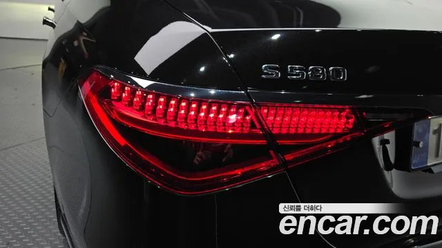 Mercedes-Benz S-Class W223 — Фото автомобиля 8