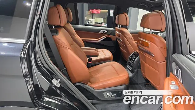 BMW X7 G07 — Фото автомобиля 17
