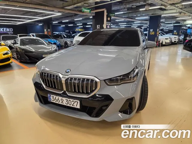 Фотография автомобиля — BMW 5 Series G60