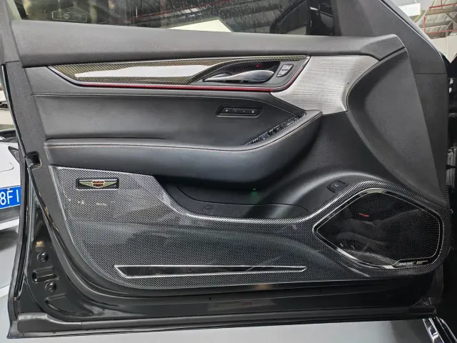 Cadillac CT5 — Фото автомобиля 6