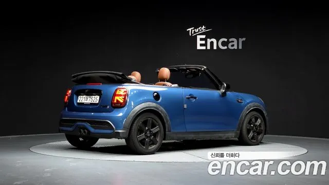 Mini Cooper Convertible — Фото автомобиля 2