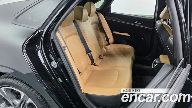Kia K5 — Фото автомобиля 17
