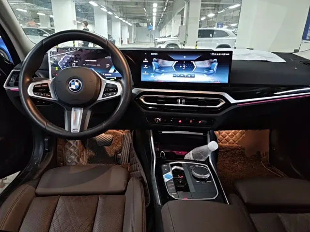 BMW i3 — Фото автомобиля 9